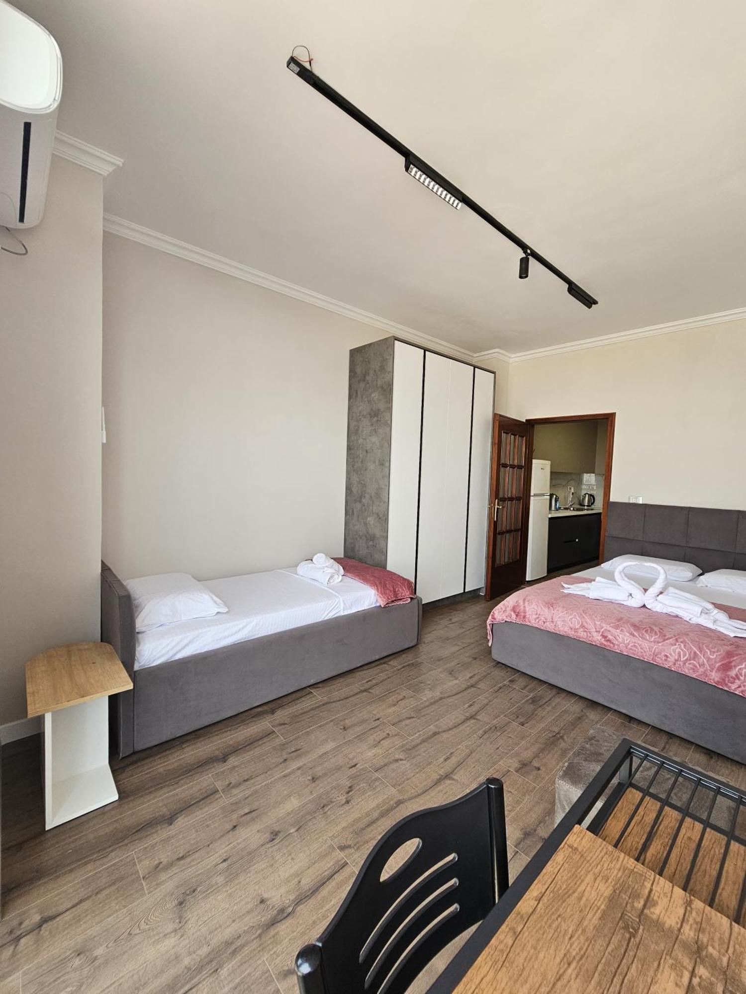 Sky Apartaments City Center Τίρανα Εξωτερικό φωτογραφία