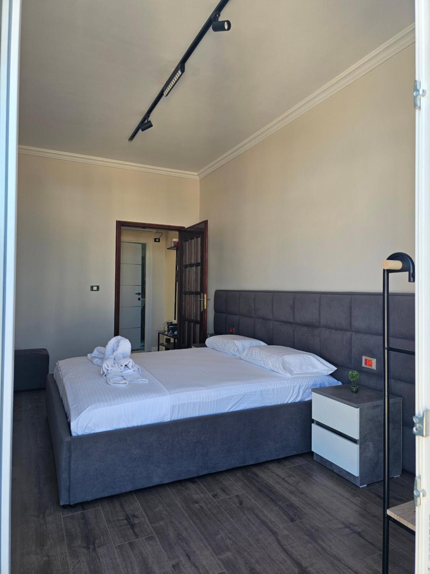 Sky Apartaments City Center Τίρανα Εξωτερικό φωτογραφία