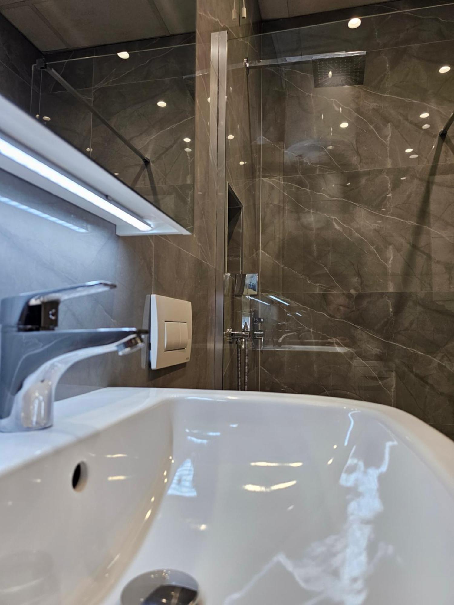 Sky Apartaments City Center Τίρανα Εξωτερικό φωτογραφία