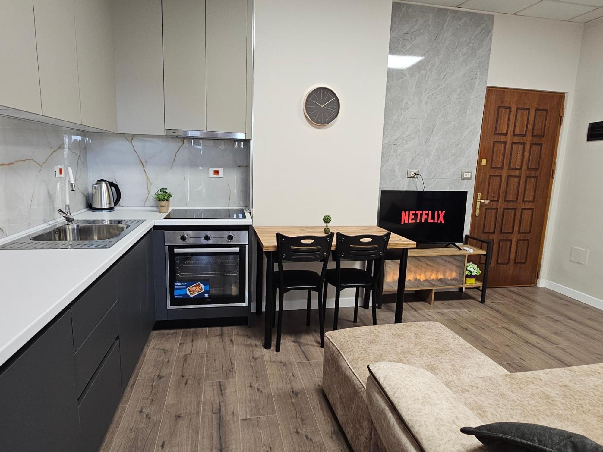 Sky Apartaments City Center Τίρανα Εξωτερικό φωτογραφία