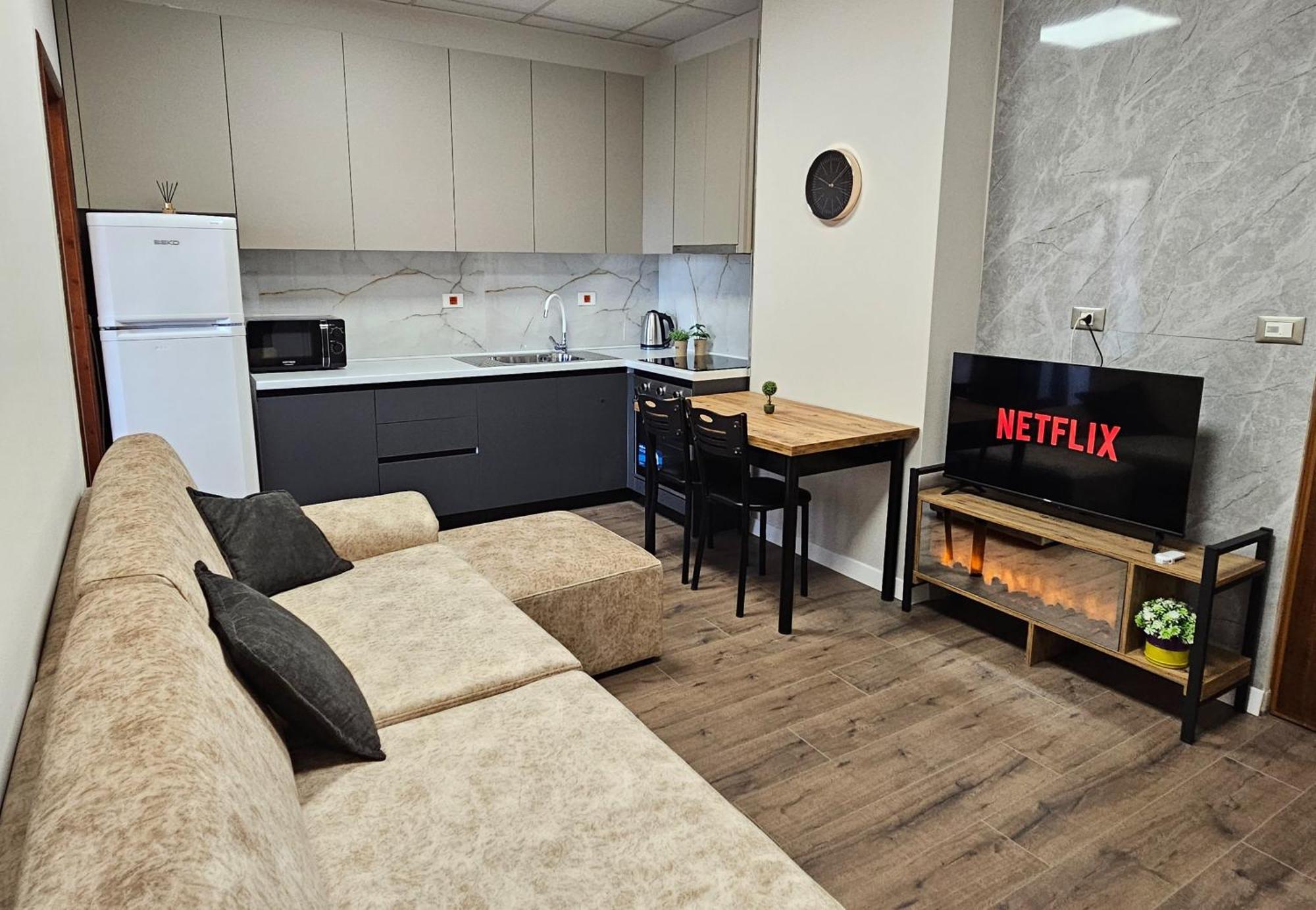 Sky Apartaments City Center Τίρανα Εξωτερικό φωτογραφία