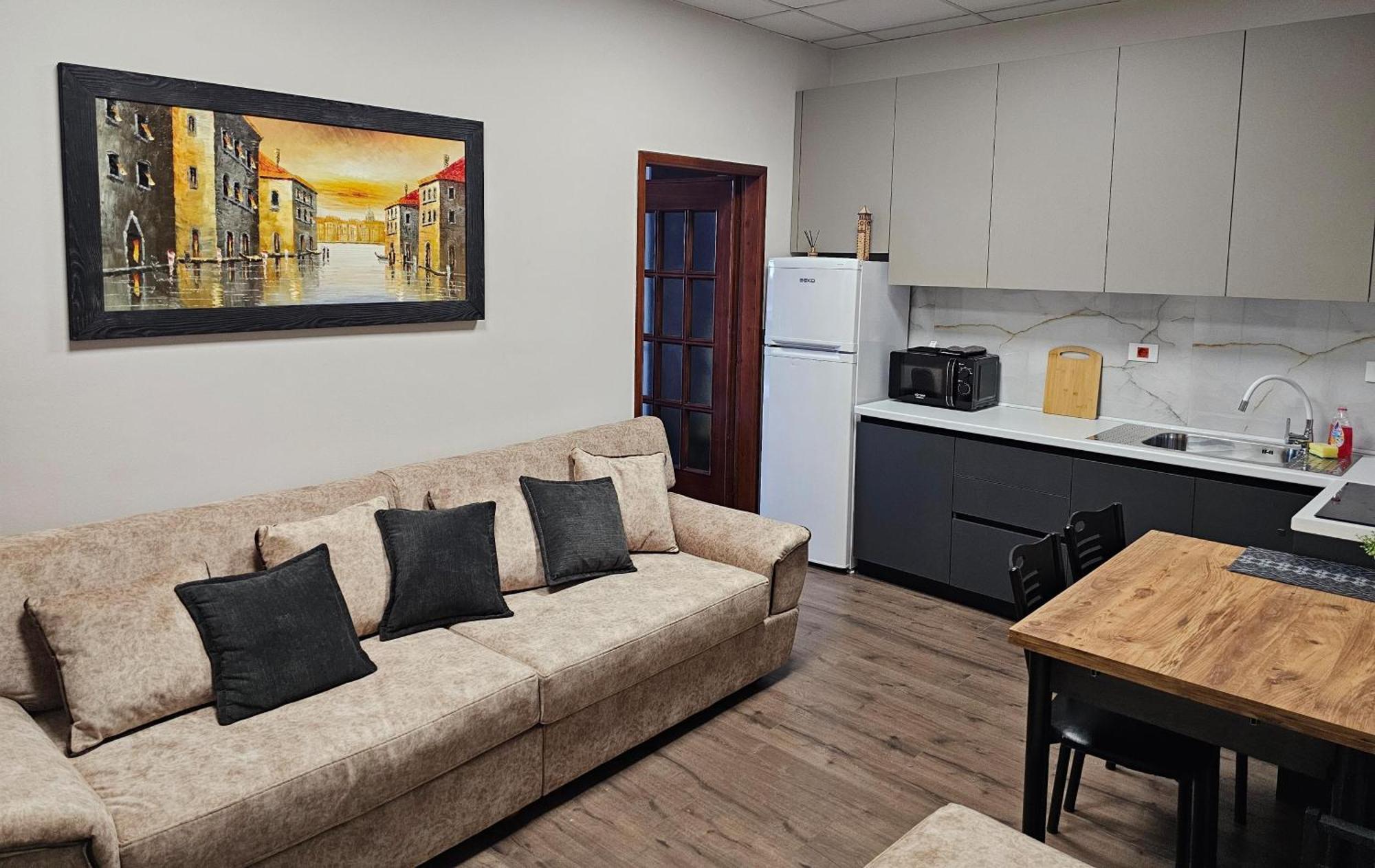 Sky Apartaments City Center Τίρανα Εξωτερικό φωτογραφία